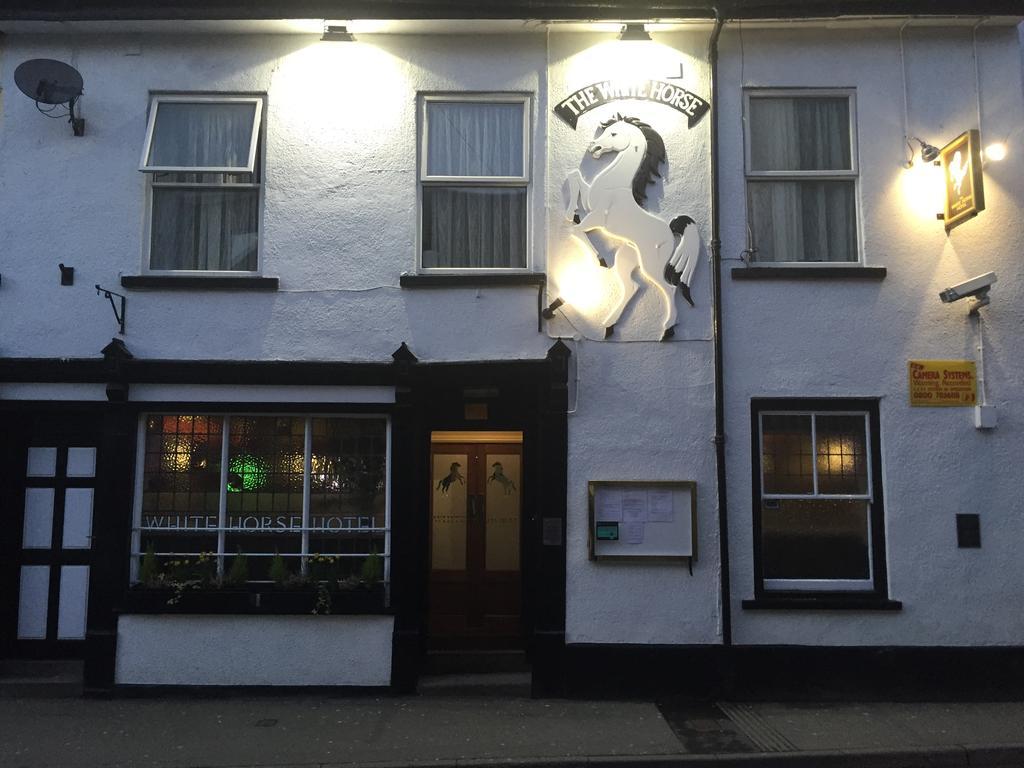 White Horse Hotel Builth Wells Kültér fotó